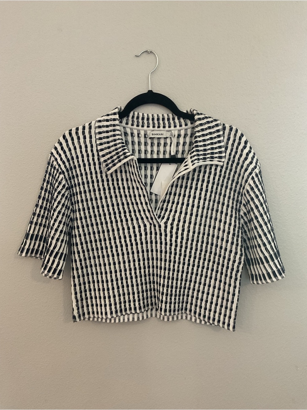 SIMKHAI Black & White Short Sleeve Button-Down Top